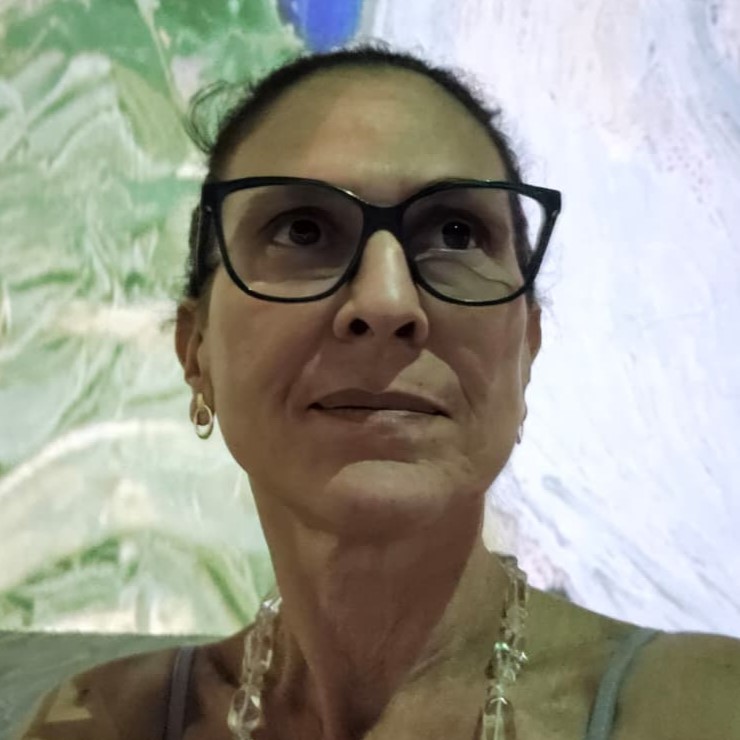 Profa Dra Mariela Cristina Ayres de Oliveira